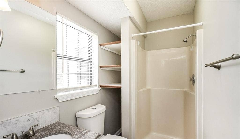 A 3bed 2.5bath home for rent