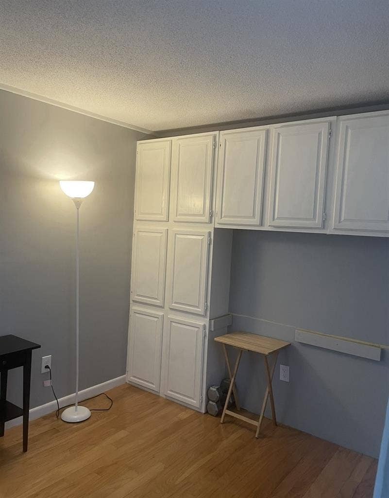 Unfurnished room