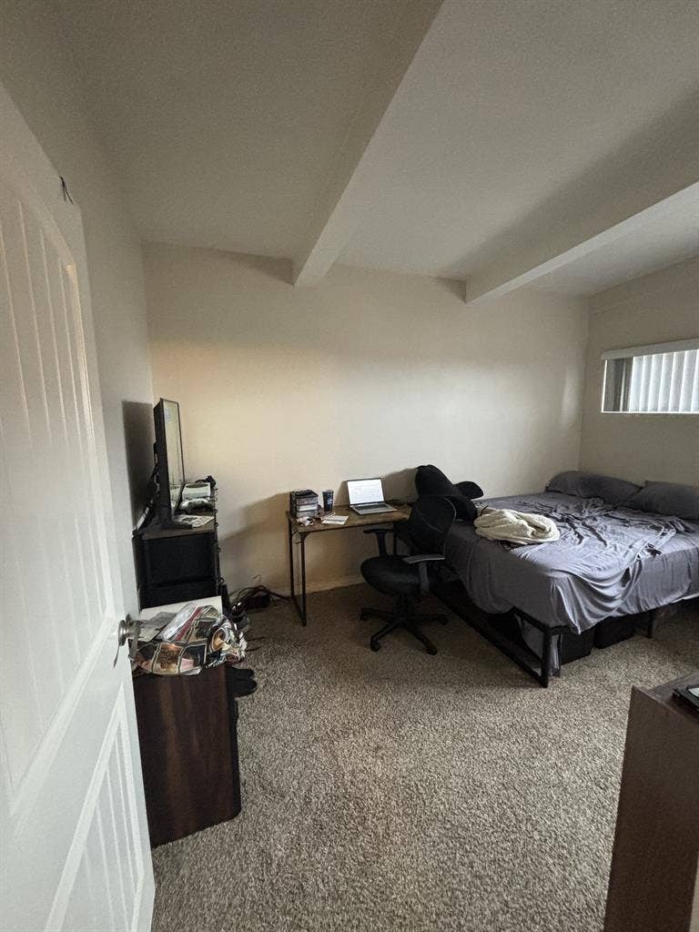 Hermosa Beach room for rent