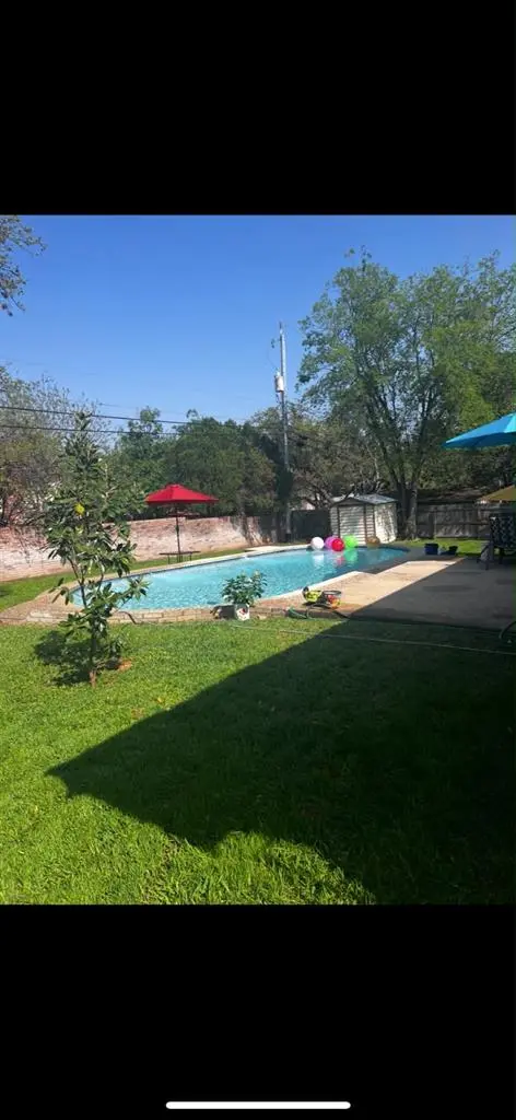 Room for rent female