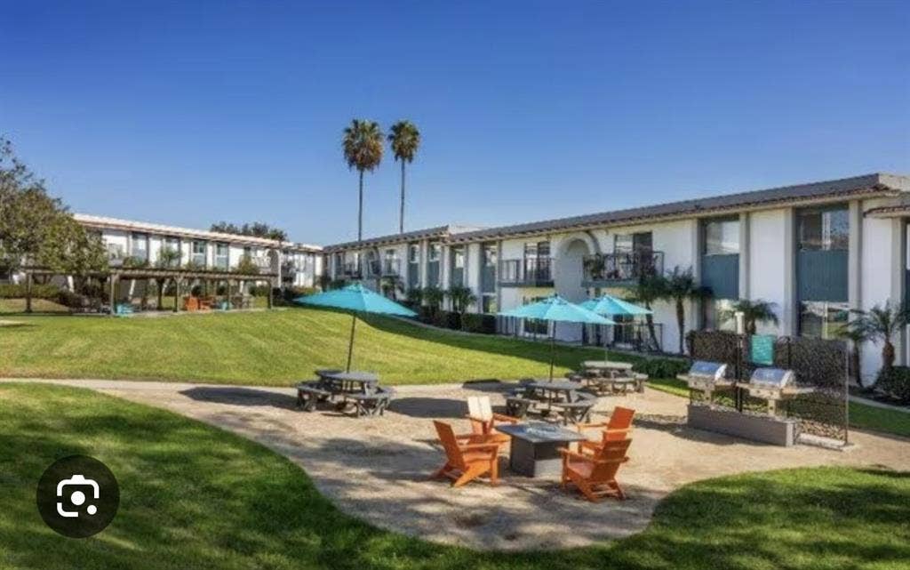 Looking for roommate!