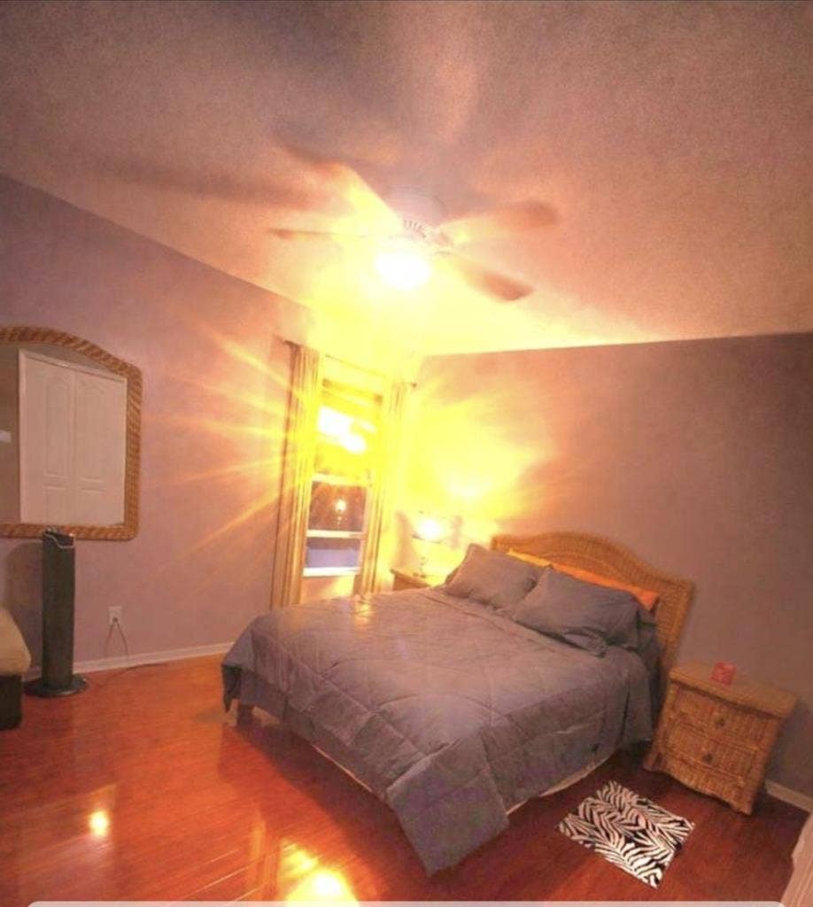 Rent a lovely room in my home