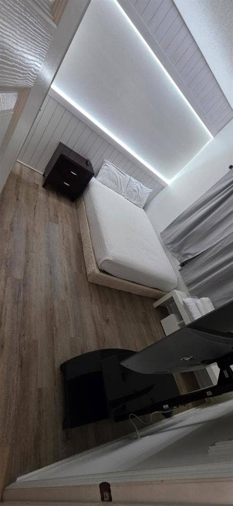 Pointe of View apartments