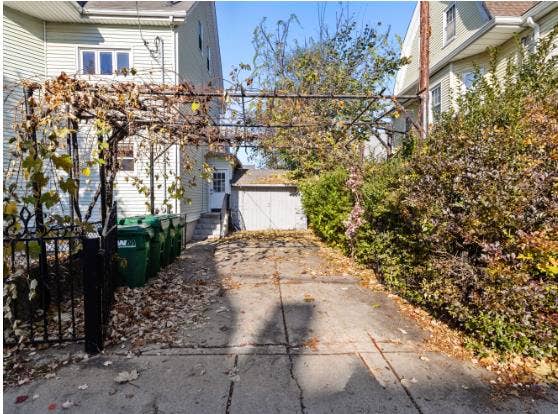 Rooms in Renovated 5BR, Medford MA