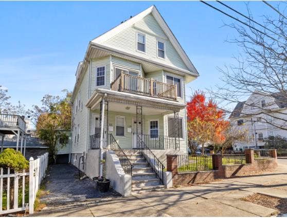 Rooms in Renovated 5BR, Medford MA