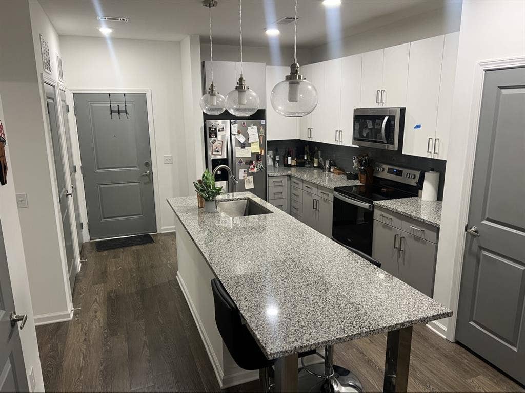 July Aug Sept fully furnished!