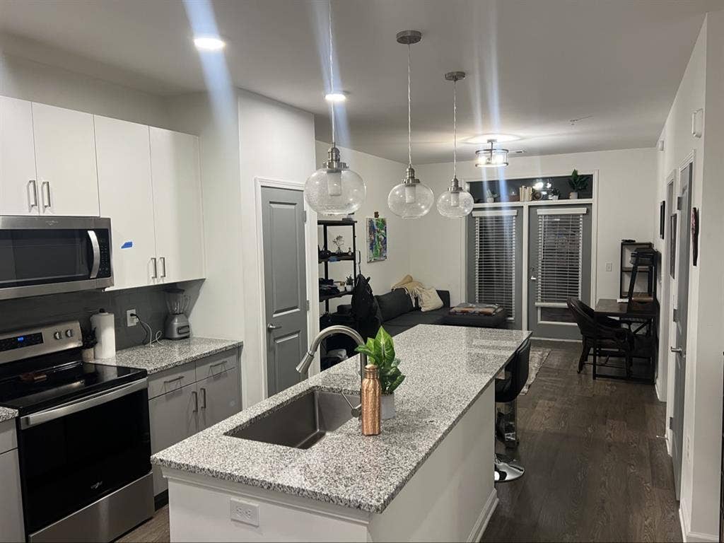 July Aug Sept fully furnished!