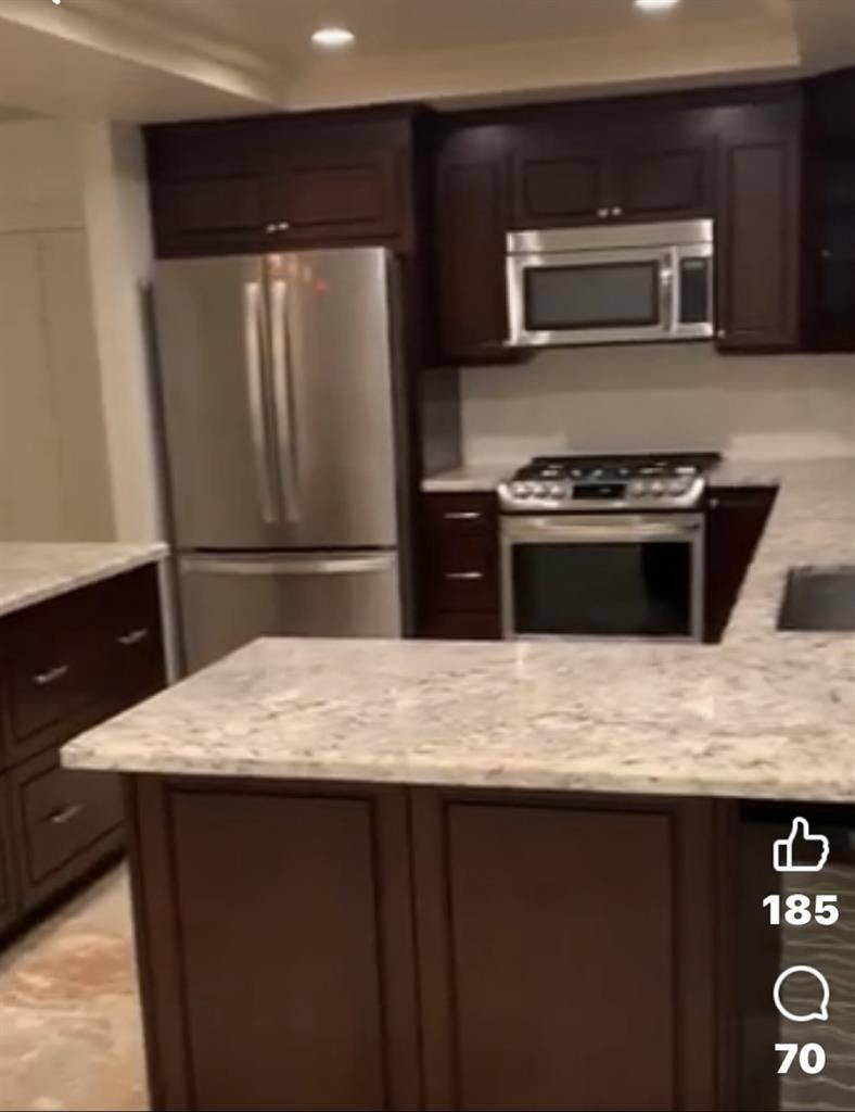 Seeking mature male roomate