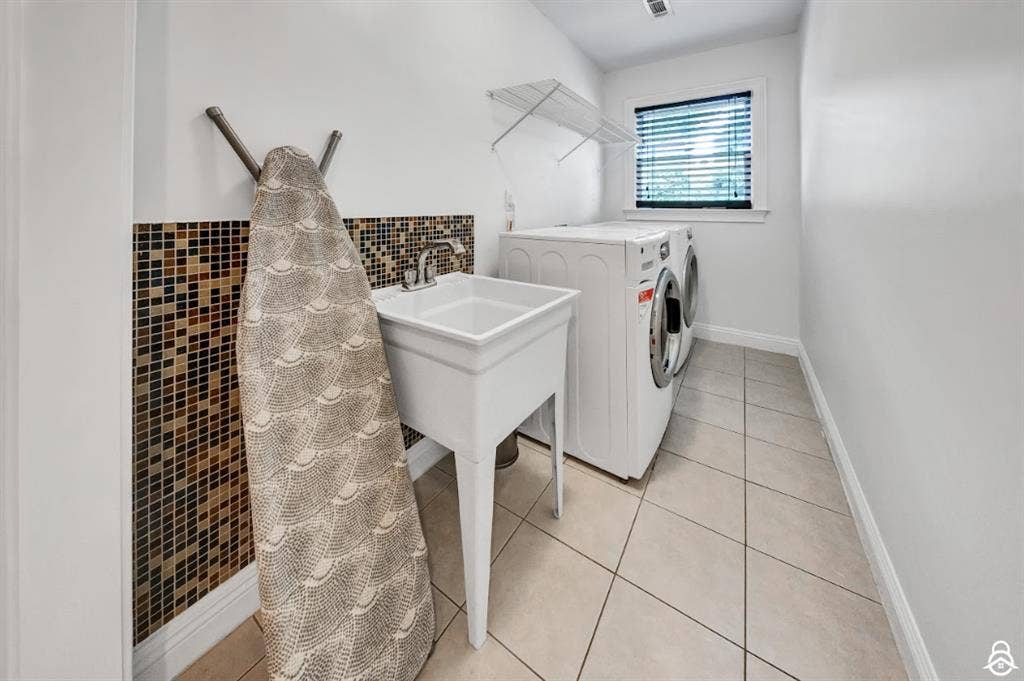 Available Room in Peoplestown