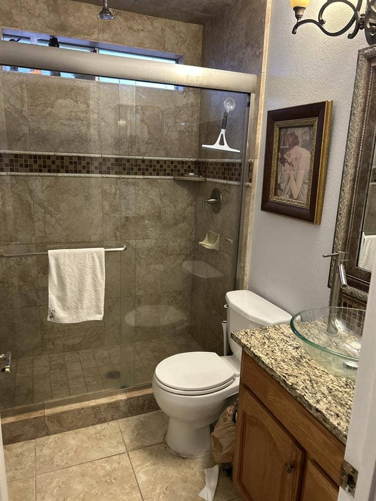Beautiful room for rent in Peoria