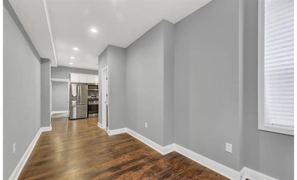 Fully Furnished Room for Rent