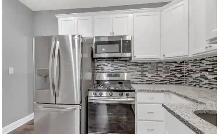 Fully Furnished Room for Rent