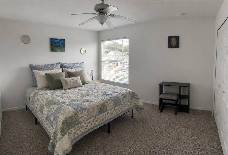 Bright Room in Quiet Shared Home