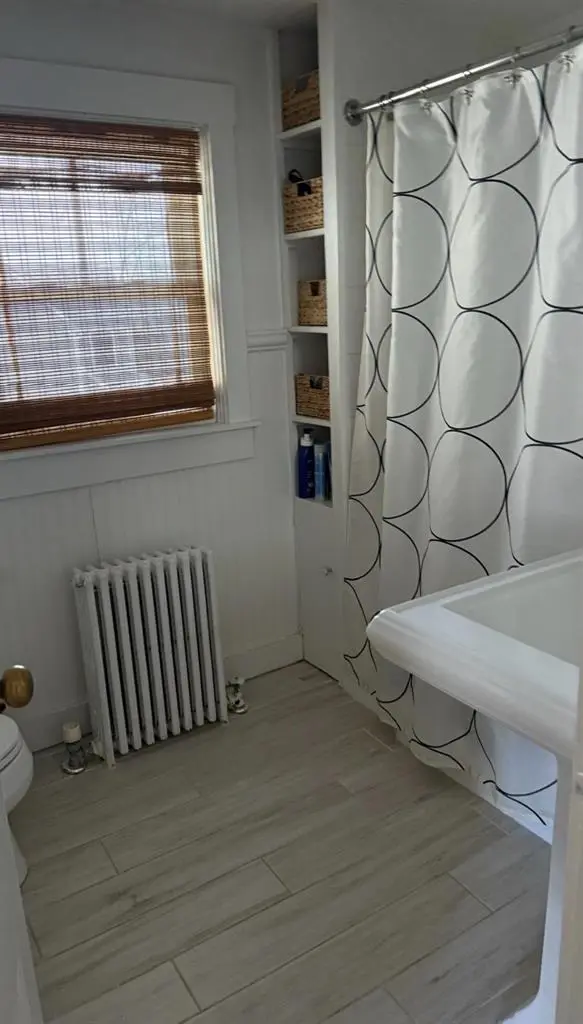 2 bedroom apt. Need 2nd roommate.