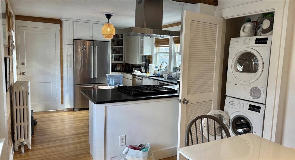 2 bedroom apt. Need 2nd roommate.
