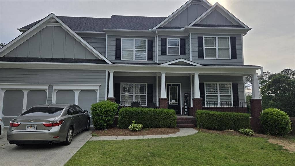 Room in beautiful Buford Home