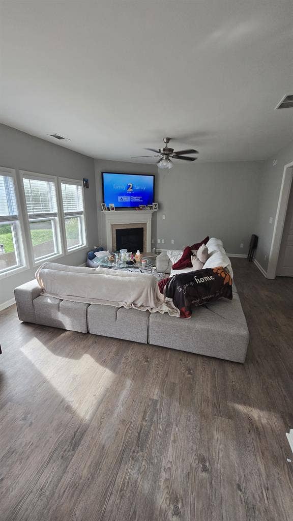 Room in beautiful Buford Home