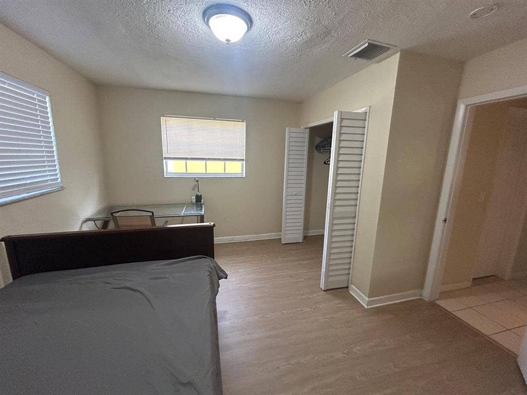 Room for rent