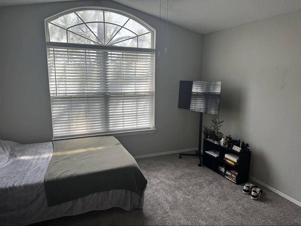 Room for rent at the Grand Resrve