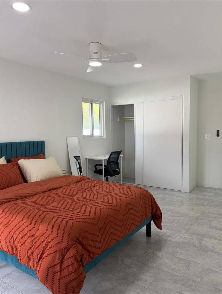 Room with shared bath renovated