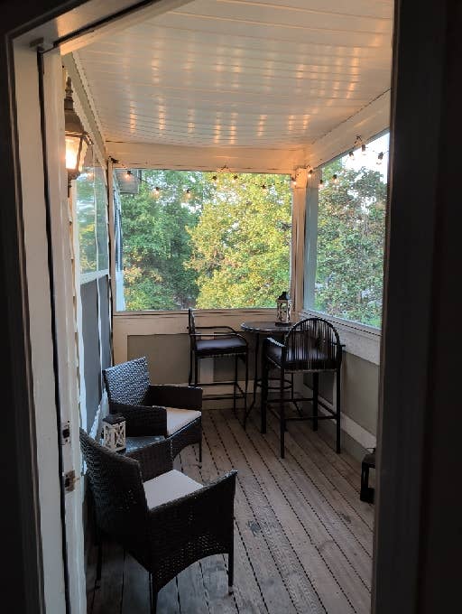 Looking for a roommate