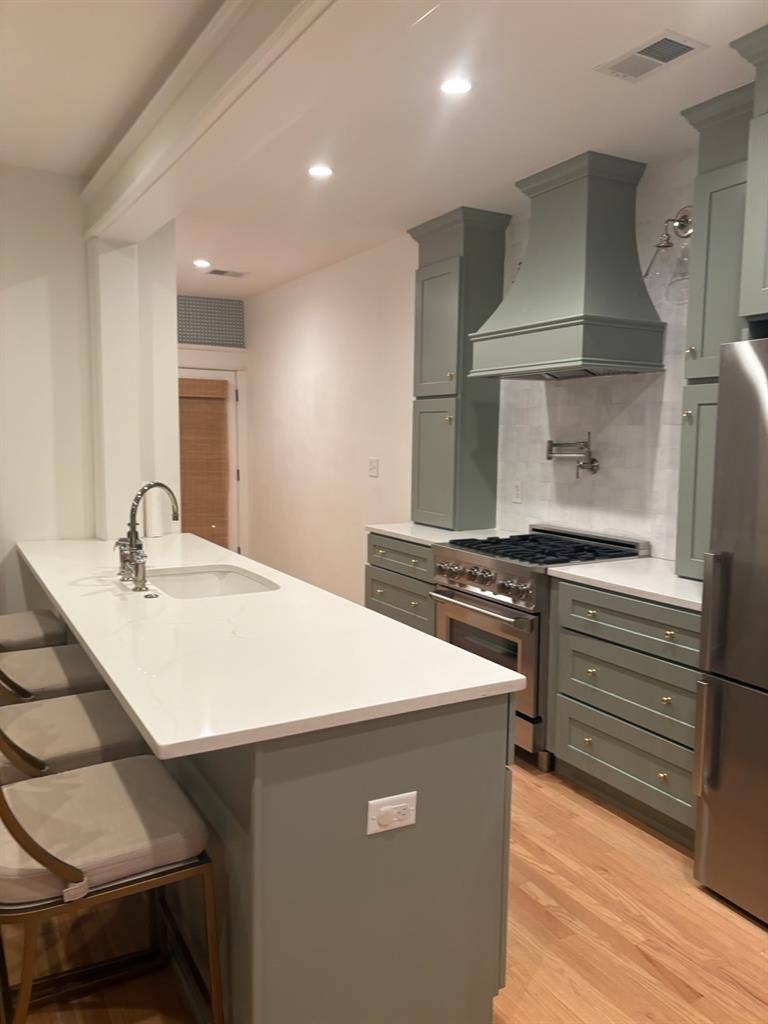 Room available in Capitol Hilll