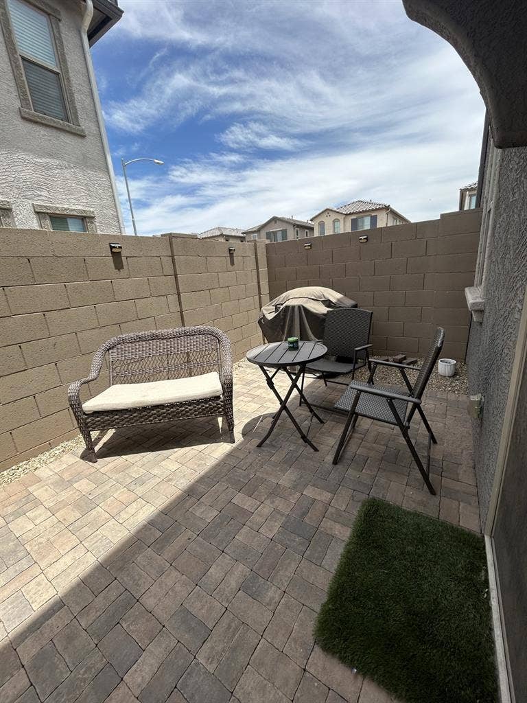 Room for rent- Phoenix/Laveen Area