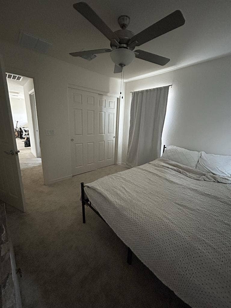 Room for rent- Phoenix/Laveen Area