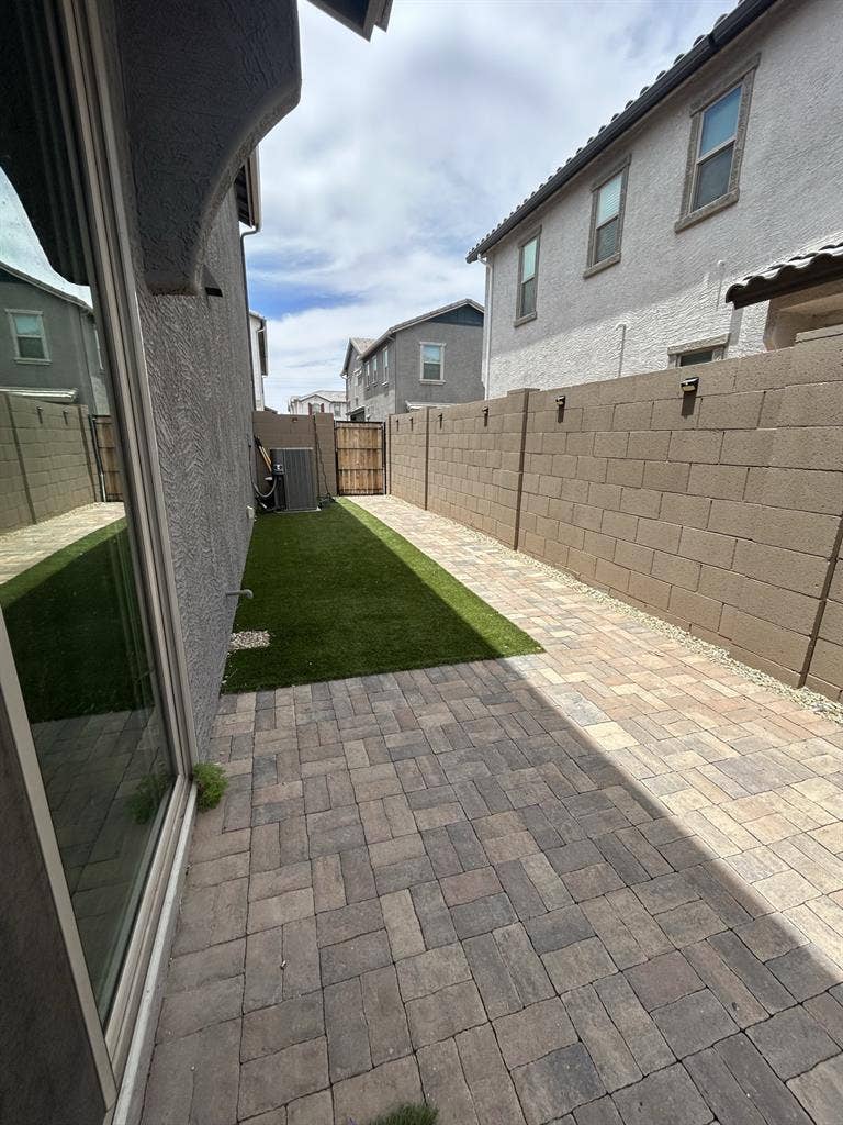 Room for rent- Phoenix/Laveen Area