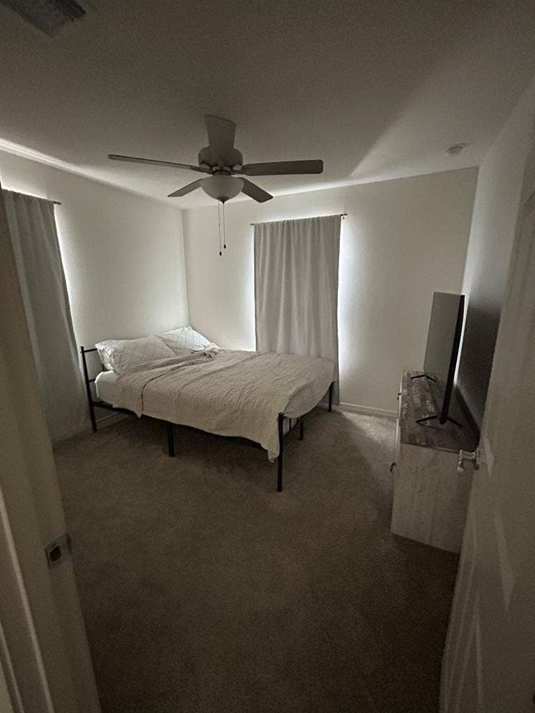 Room for rent- Phoenix/Laveen Area