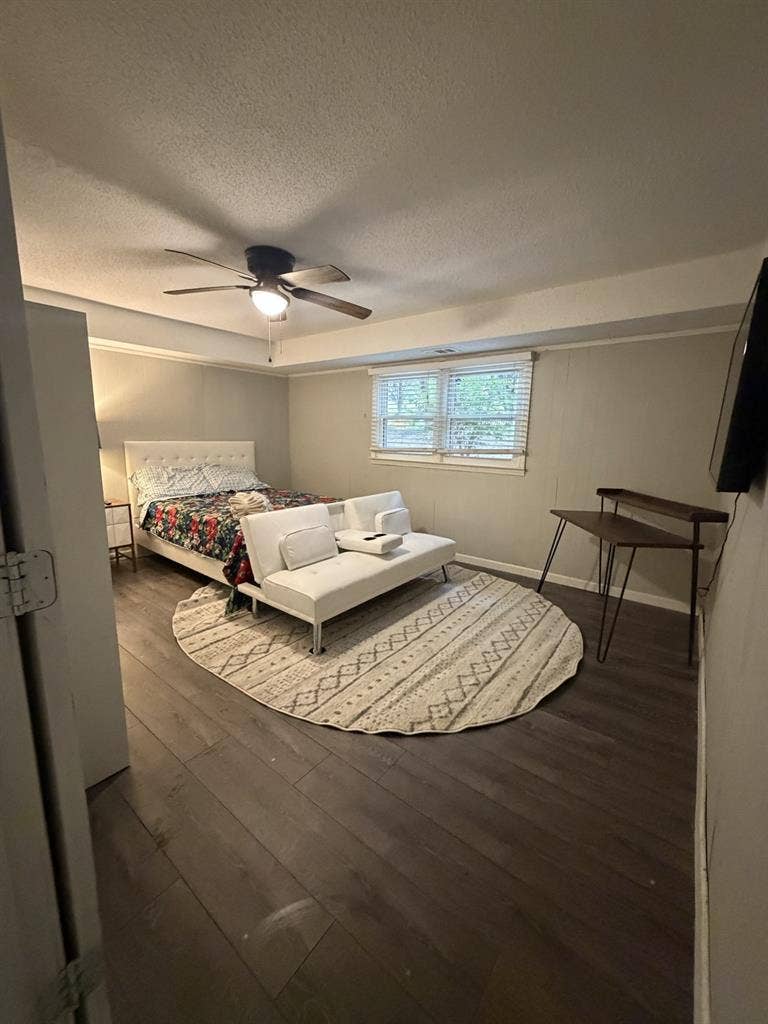 Furnished Room, shared bath 2 other