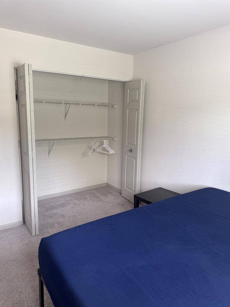Private bedroom in 2b2b apartment