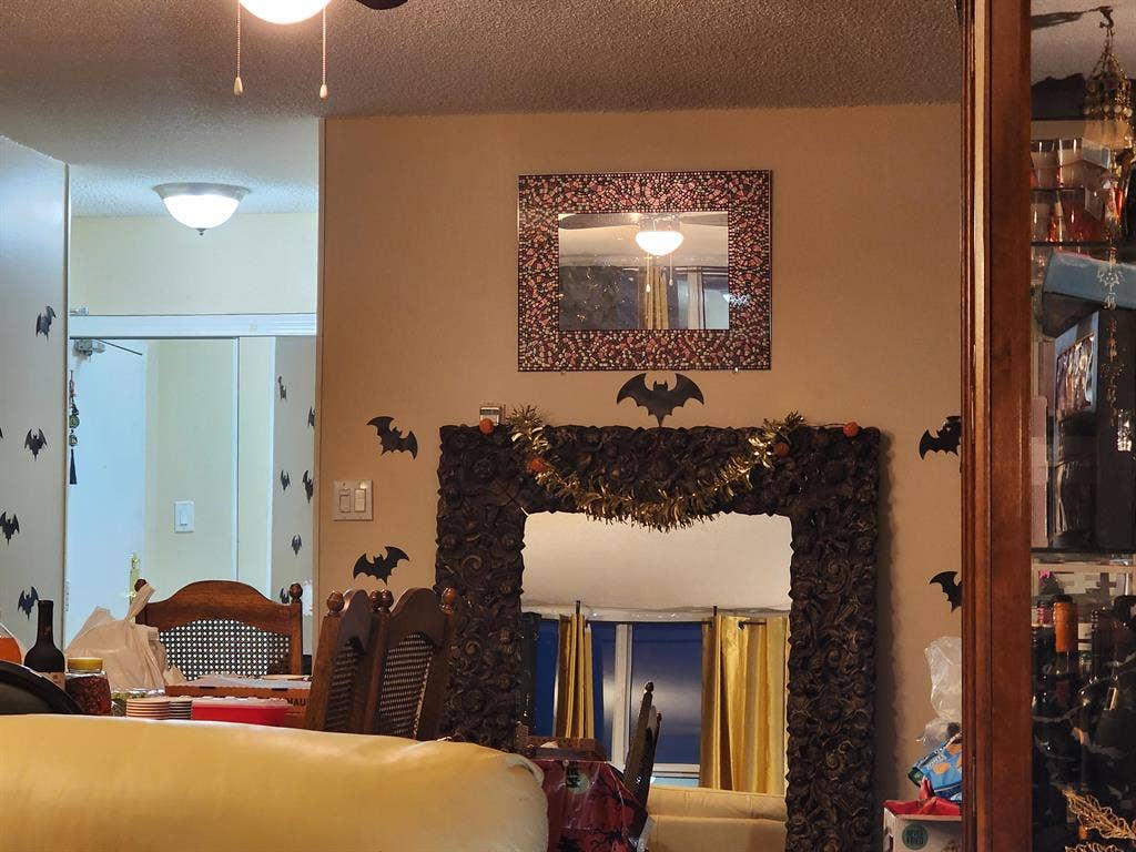 Private room with shared washroom