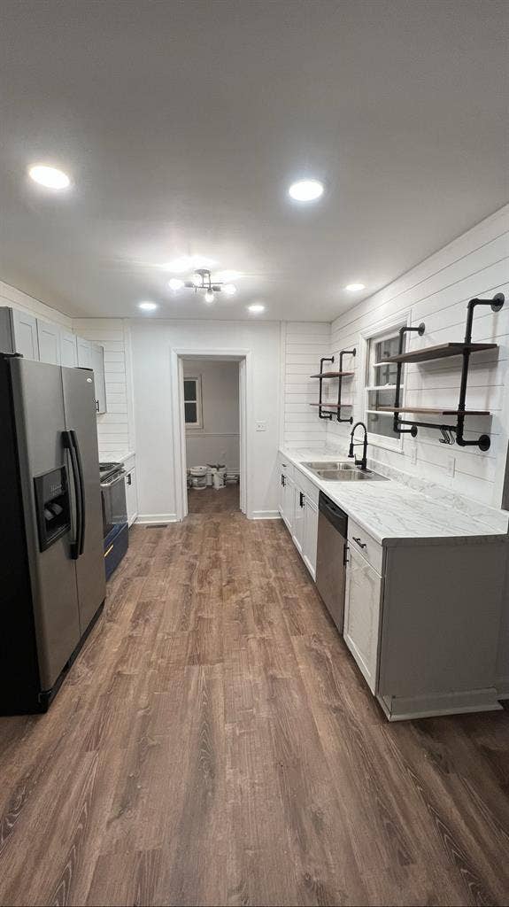 Furnished 1 Bedroom 4 Professionals