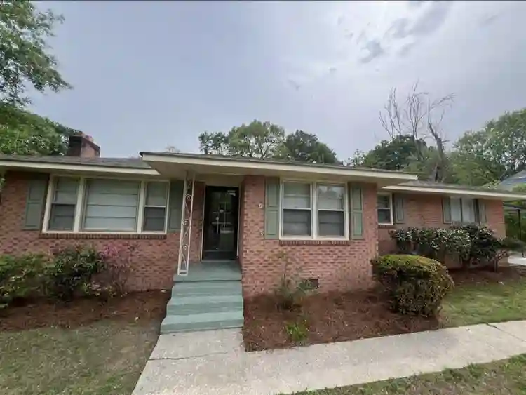 Furnished 1 Bedroom 4 Professionals