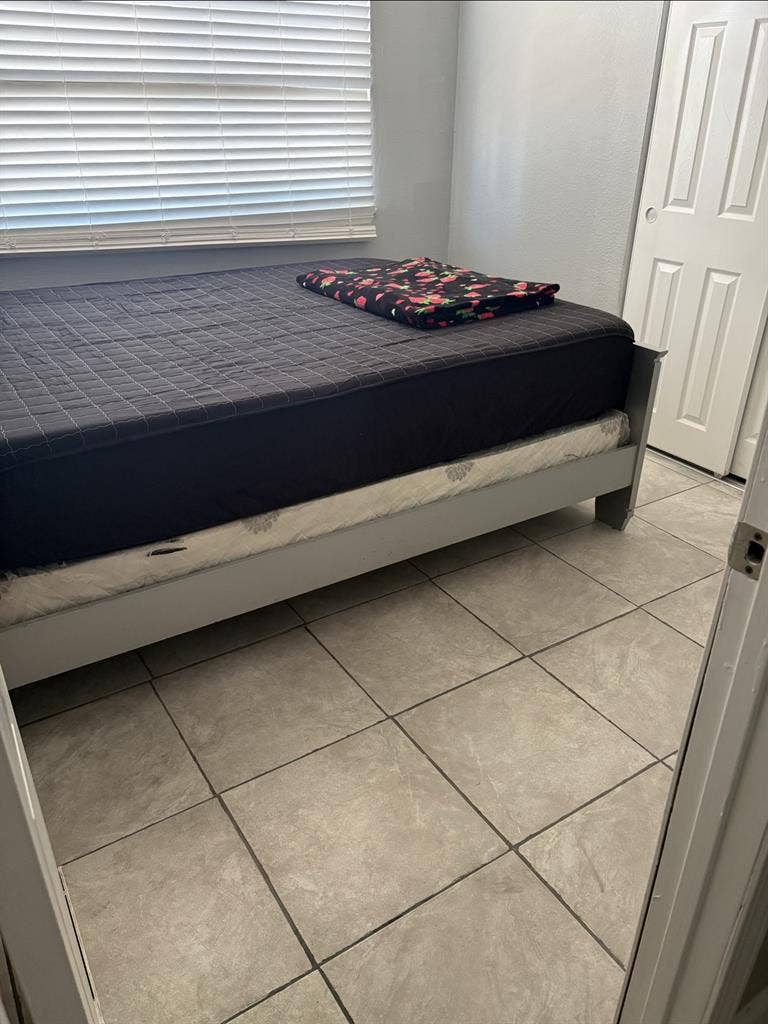 Room for rent asap