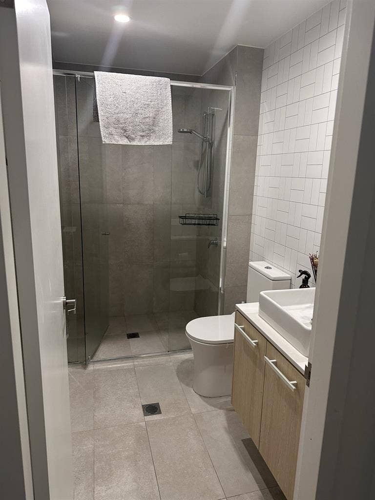 $400 per week. Including utilities