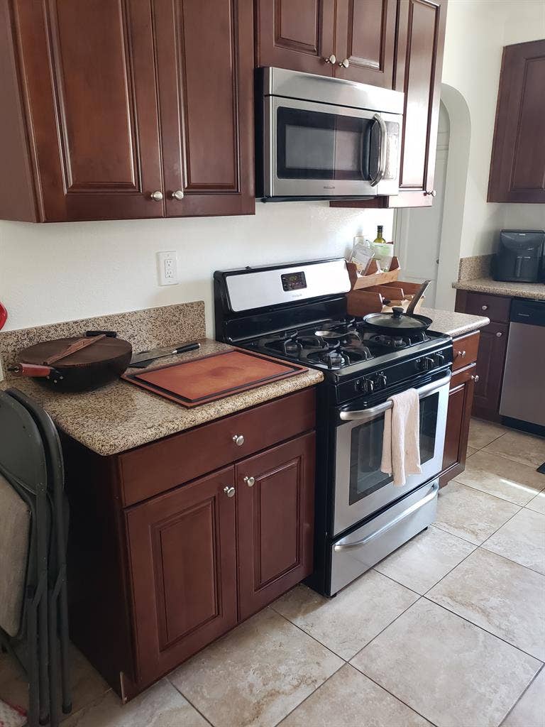 Downtown Master Bedroom for rent