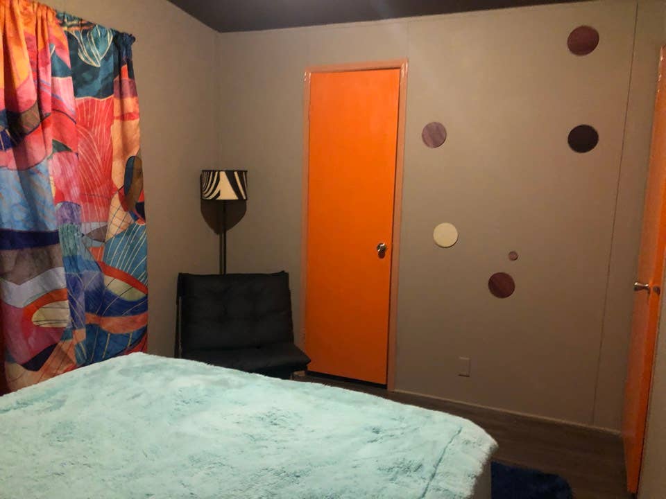 Looking for a new roomie