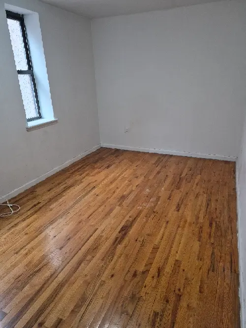 Room avaable