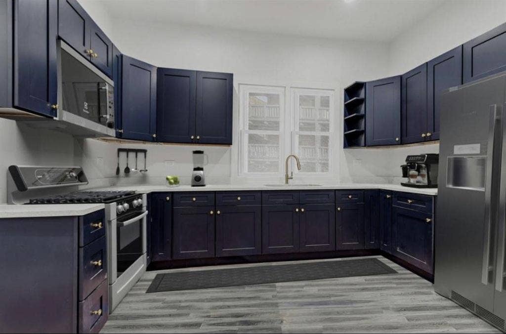 Spacious 3BR/2BA Near UChicago