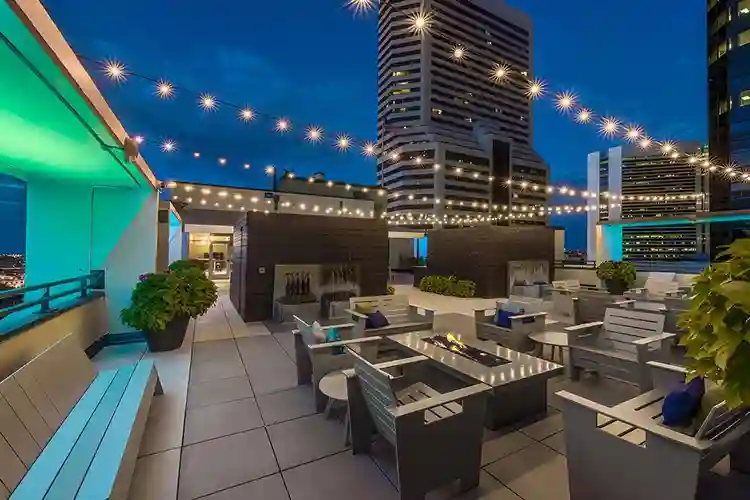 1bdr/ 1bth beautiful downtown space