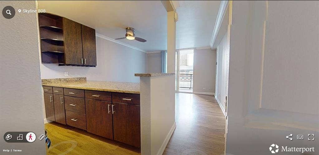 1bdr/ 1bth beautiful downtown space