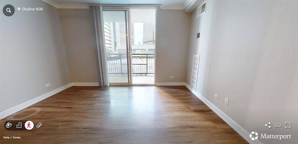 1bdr/ 1bth beautiful downtown space