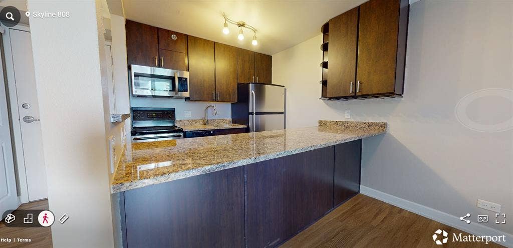 1bdr/ 1bth beautiful downtown space