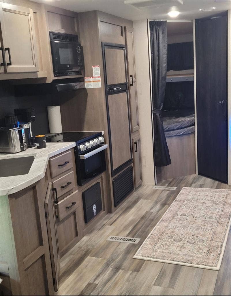 Looking for a roommate