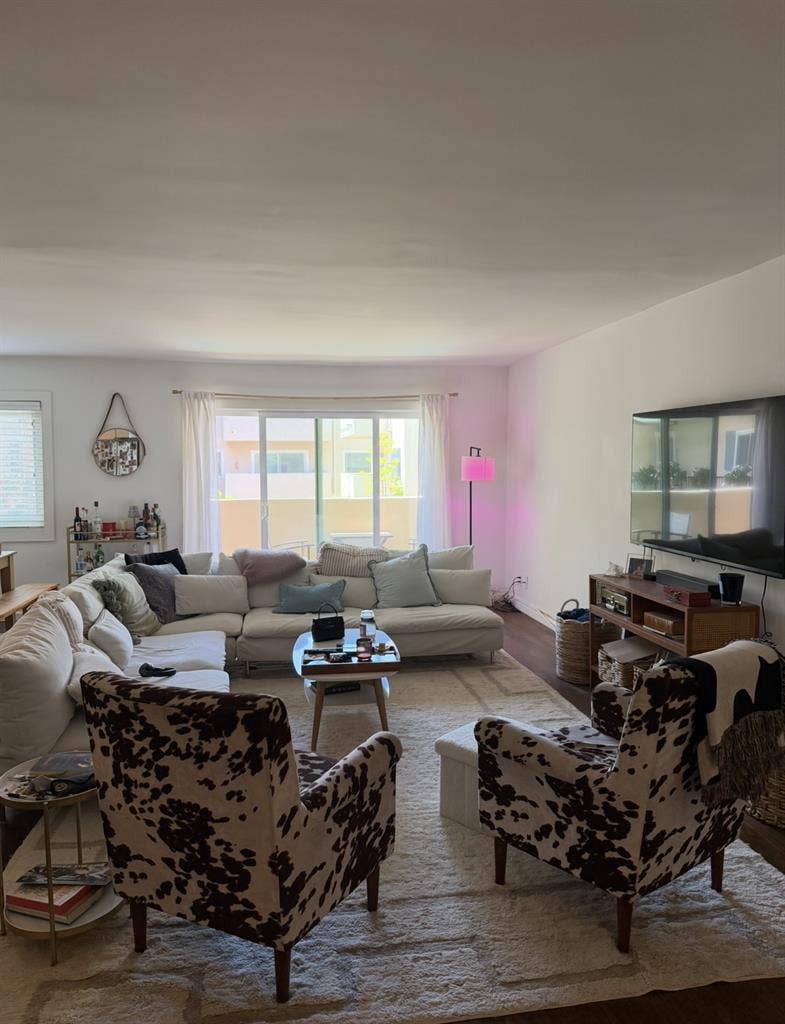 WEHO Bed+Bath Avail in 2 bed,2 bath