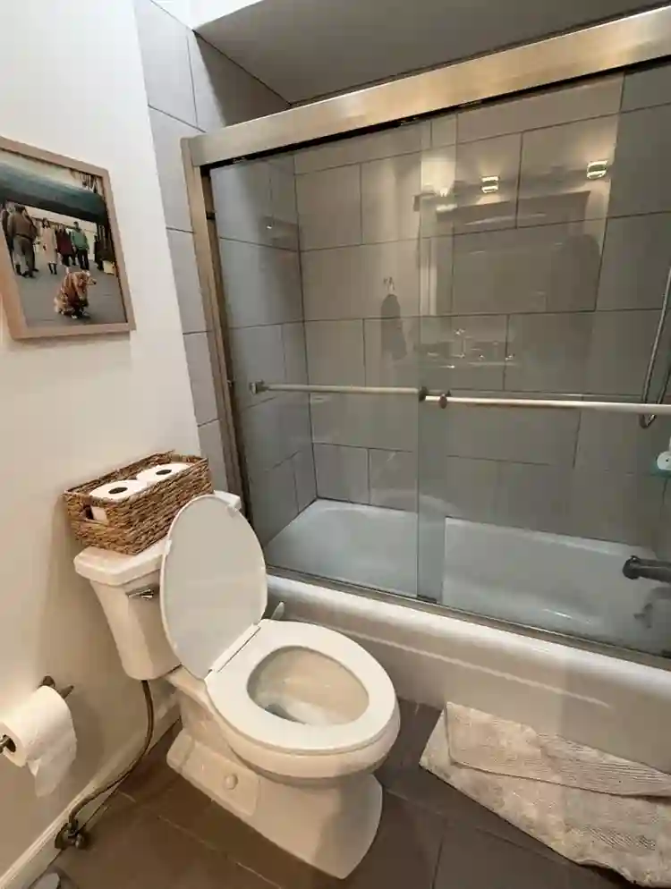 WEHO Bed+Bath Avail in 2 bed,2 bath