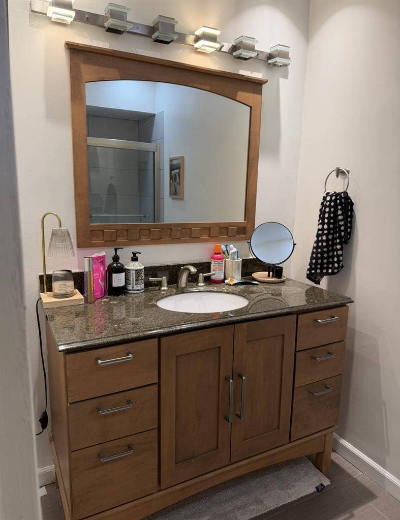 WEHO Bed+Bath Avail in 2 bed,2 bath