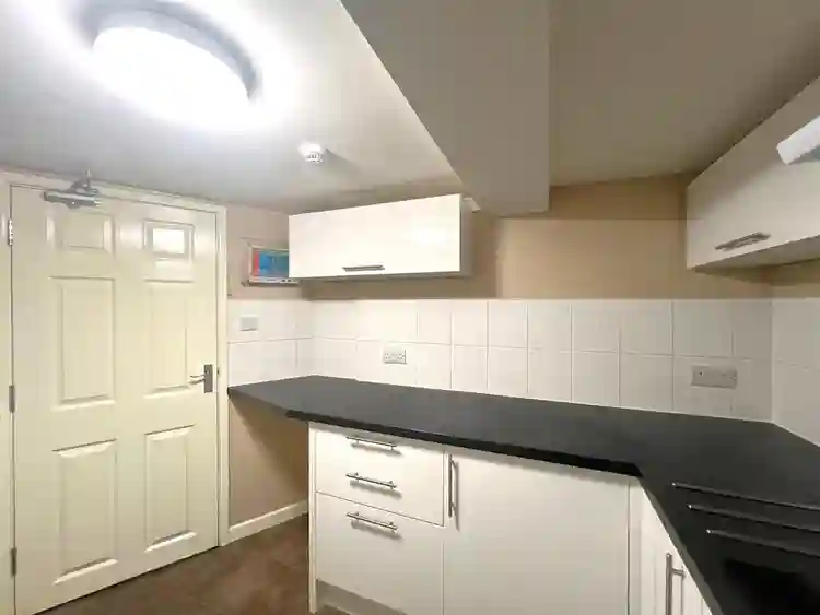 Rooms available in 4 bed flat